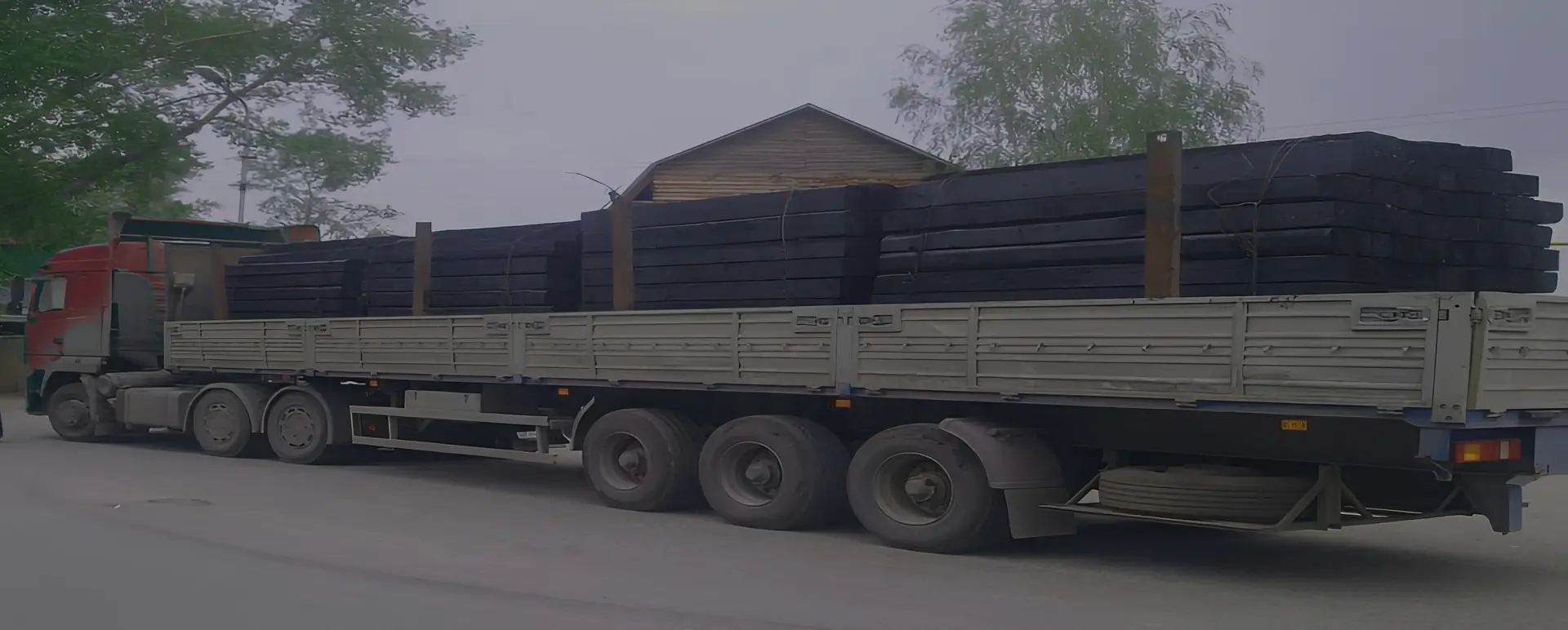 Сервис от транспортной компании по доставке шпал по России из Звёздного городка автотранспортом